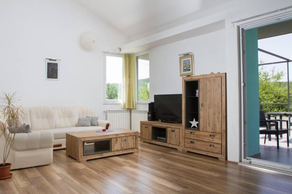 Holiday House Villa Bleu Korusce 外观 照片
